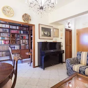  Apartment G2 Dreamhouse-via Lungadige